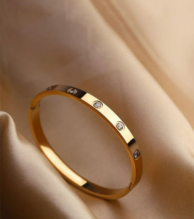 Elegant Gold-Plated Bracelet